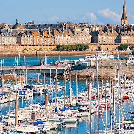 Charmante Maison A Evran Proche Dinan Et St Malo. Esterno foto